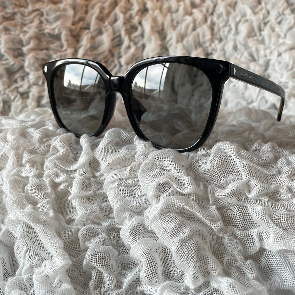 🔥HP🔥💥NWT💥 Givenchy sunglasses - Picture 5 of 15